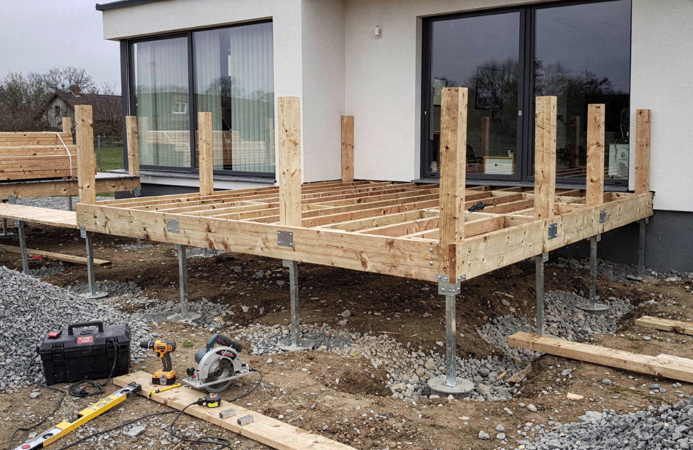 conception terrasse suspendue en bois